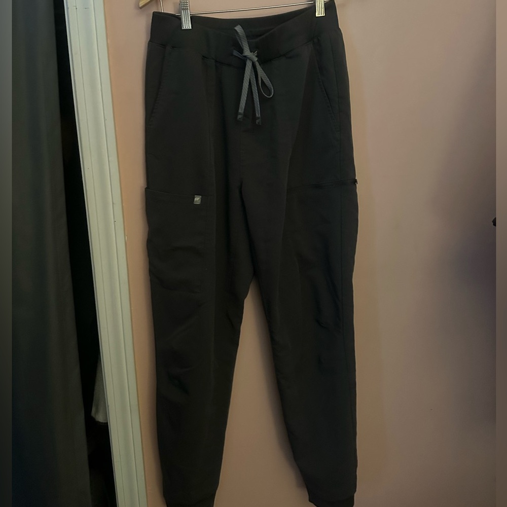 Fabletics High-Rise On-Call Scrub Jogger